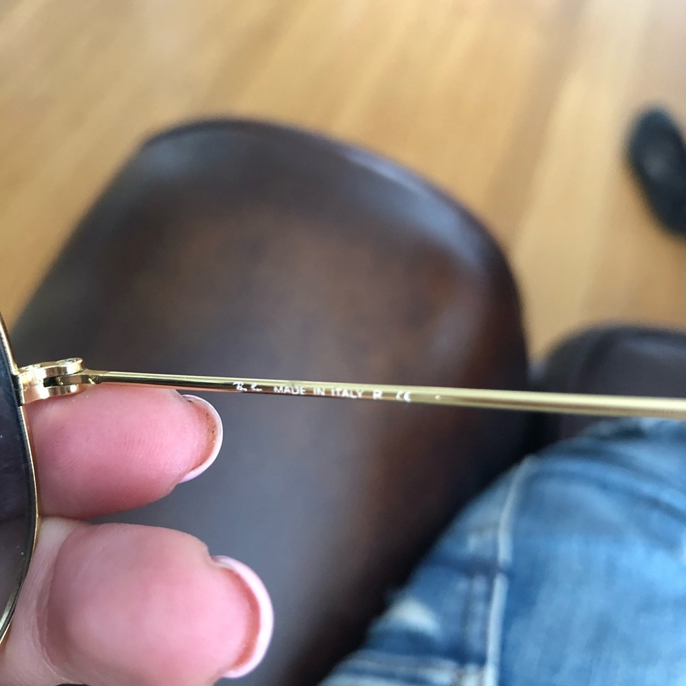 Large Frame Blue Ray Bans - Picture 3 of 3